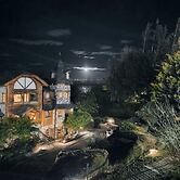 Lirolay Suites