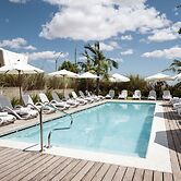 Costa Colonia - Riverside Boutique Hotel