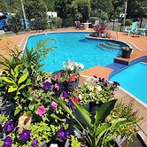Bucketts Way Motel