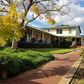 Park Avenue Holiday Units