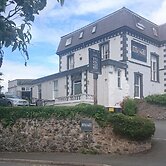 The Menai Hotel and Bar