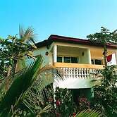 Palm Beach Hotel