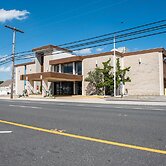 Windjammer Motor Inn