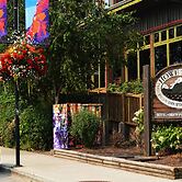 Howe Sound Inn & Brewing Company