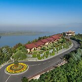 Taj Dal View Srinagar