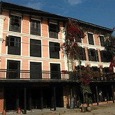 Gaun Ghar