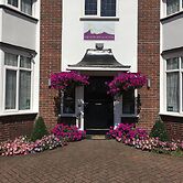 Clover Spa and Hotel