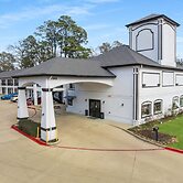 Super 8 by Wyndham Mansfield LA
