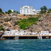 La Boutique Hotel & Suites