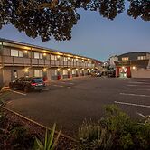 Landmark Manor Motel