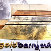 Goldberry Suites & Hotel Mactan