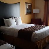 Paradise Inn & Suites