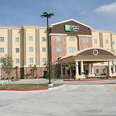 Holiday Inn Express and Suites George West by IHG