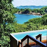 Aqua Oceanfront Hotel Resort