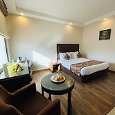 Vibe By The Lalit Traveller