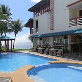 BADLADZ Beach and Dive Resort