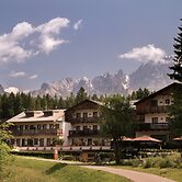 Rosapetra Spa Resort