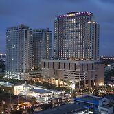The Grand Fourwings Convention Hotel
