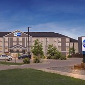 Best Western Thompson Hotel & Suites