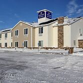 Cobblestone Inn & Suites - Carrington