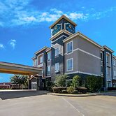 La Quinta Inn & Suites by Wyndham Marshall