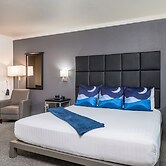 Wood River Inn & Suites