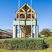 Rodeway Inn & Suites South of Fiesta Park