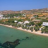 Nikos Sea view apts Milos