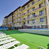 Leonidas Hotel