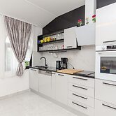 Apartment Ana With Private Pool