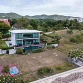 Beach Front 4 Bedroom Pool Villa RV