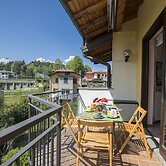 Casa Margherita Luino Hillside