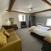 The Roade House Rooms