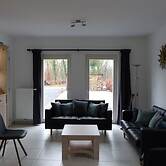 New House on the Edge of a Large Forest, Large Garden,very Quiet, Beau