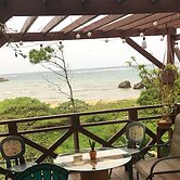 Beach House 2 & Private Beach