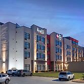 Best Western Plus Executive Residency Rigby's Water World Hotel