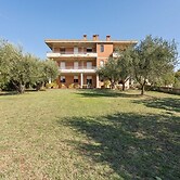 Spacious Lakefront Apartment