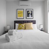 Elegant Stylish Living@mooneeponds Wifi/parking