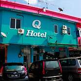 Q Hotel