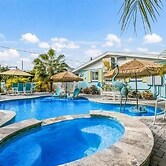 Beach N Bay 2 Bedroom Villa by RedAwning