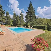 Belvilla by OYO Cosy Holiday Home With Pool