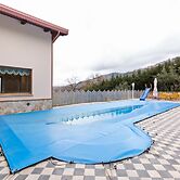 Valley View Villa in San Mango D'aquino with Hot Tub