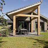 Attractive Bungalow with Covered Terrace near Veluwe