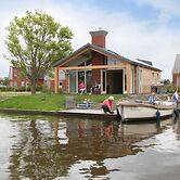 Bungalow With a Terrace Near the Sneekermeer