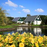 Charming Villa by the Water