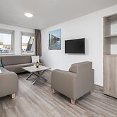 Restyled Bungalow With 2 Bathrooms, Near the Beach