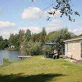 Bungalow in Twente's Peaceful Countryside