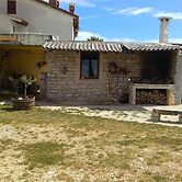 House for Families and Pets Welcome