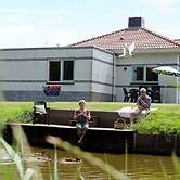 Detached Holiday Home With Jetty Near Hoorn