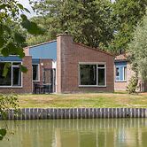 Restyled Bungalow with Dishwasher near Nature Reserve